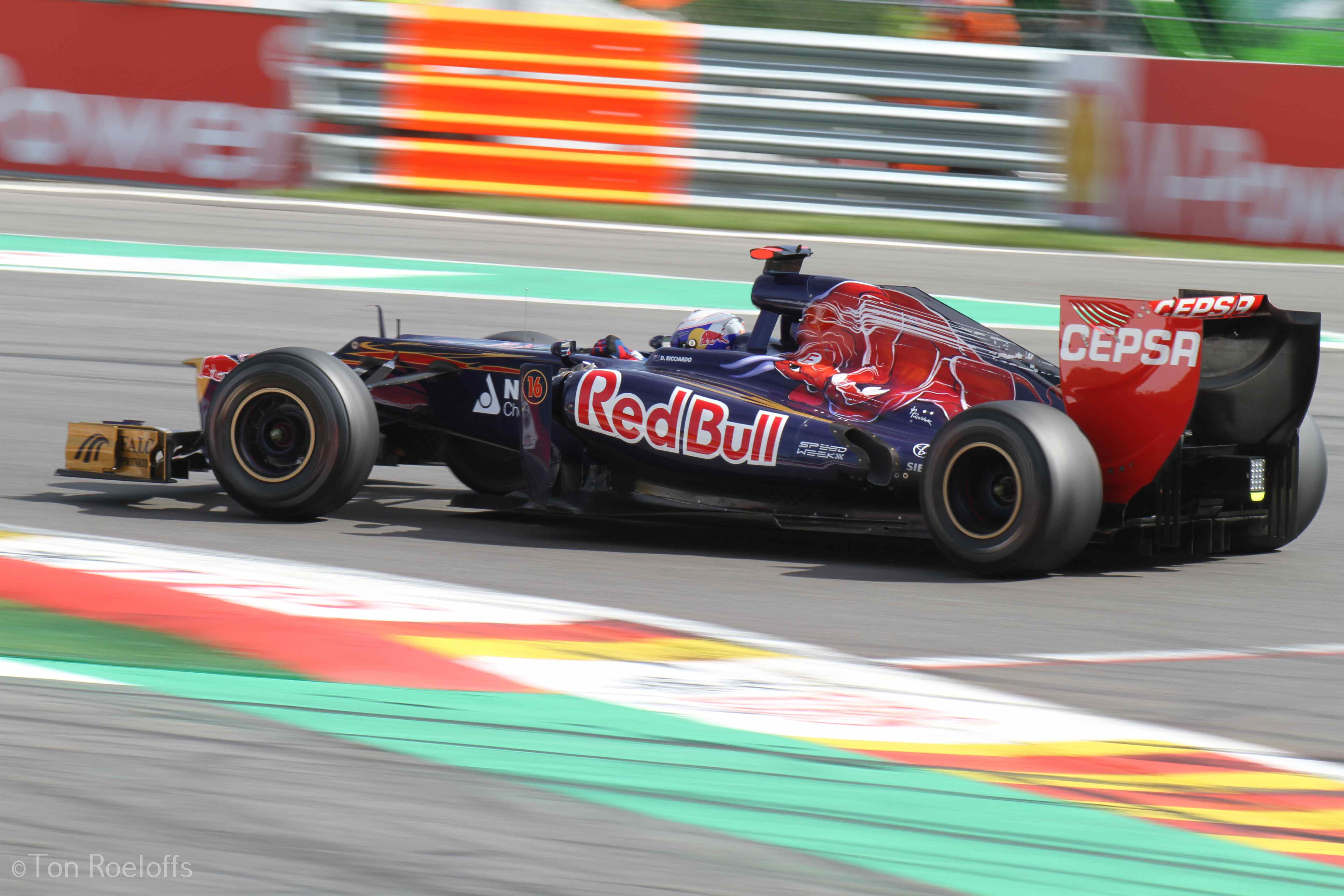 Vettel verremt zich